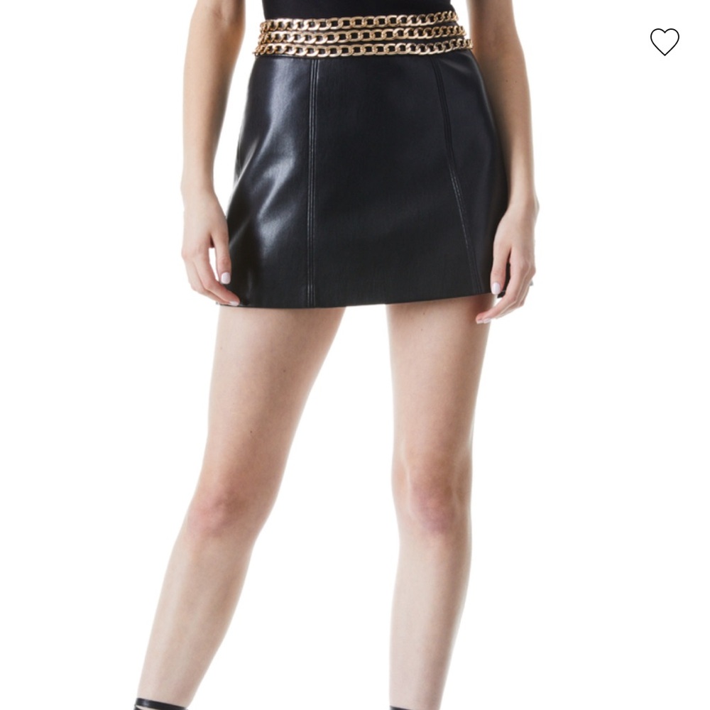 NWT! Size 10 Alice + Olivia Rizo Black Faux Vegan Leather Mini Skirt with Chain